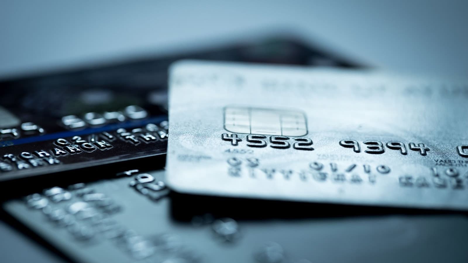 Understanding Trust in Underground Credit Card Markets
